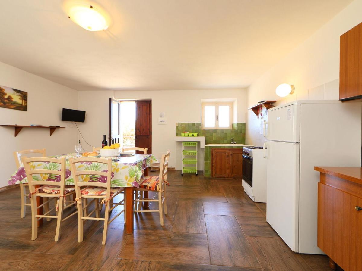 Apartment Ananas 2 A By Interhome 瓦雷多利亚 外观 照片